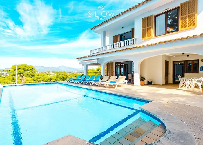 Villa Monsita By Slow Villas